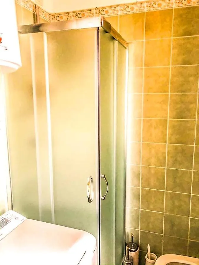 A Casa Di Oba, A Pochi Minuti Dal Mare Apartment Pula Italy